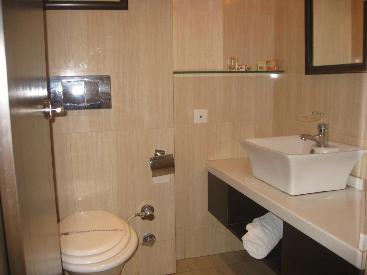 Hotel D'Grand Bareilly Exterior foto