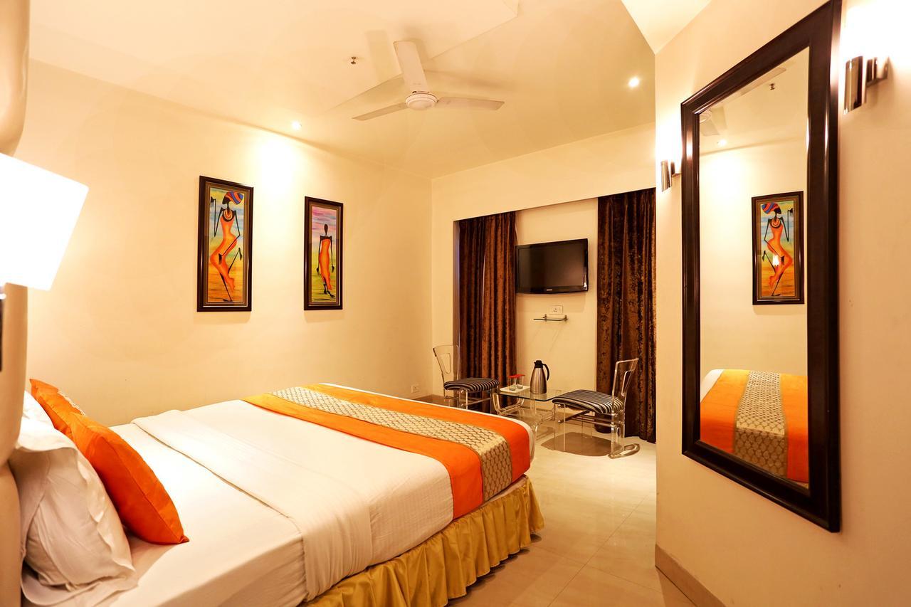 Hotel D'Grand Bareilly Exterior foto