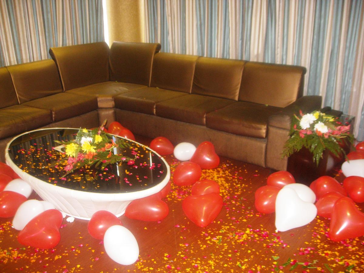 Hotel D'Grand Bareilly Exterior foto